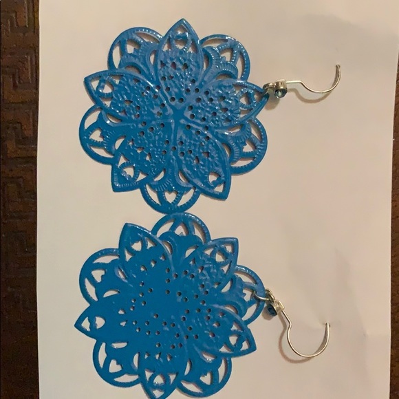 Jewelry - Blue earrings